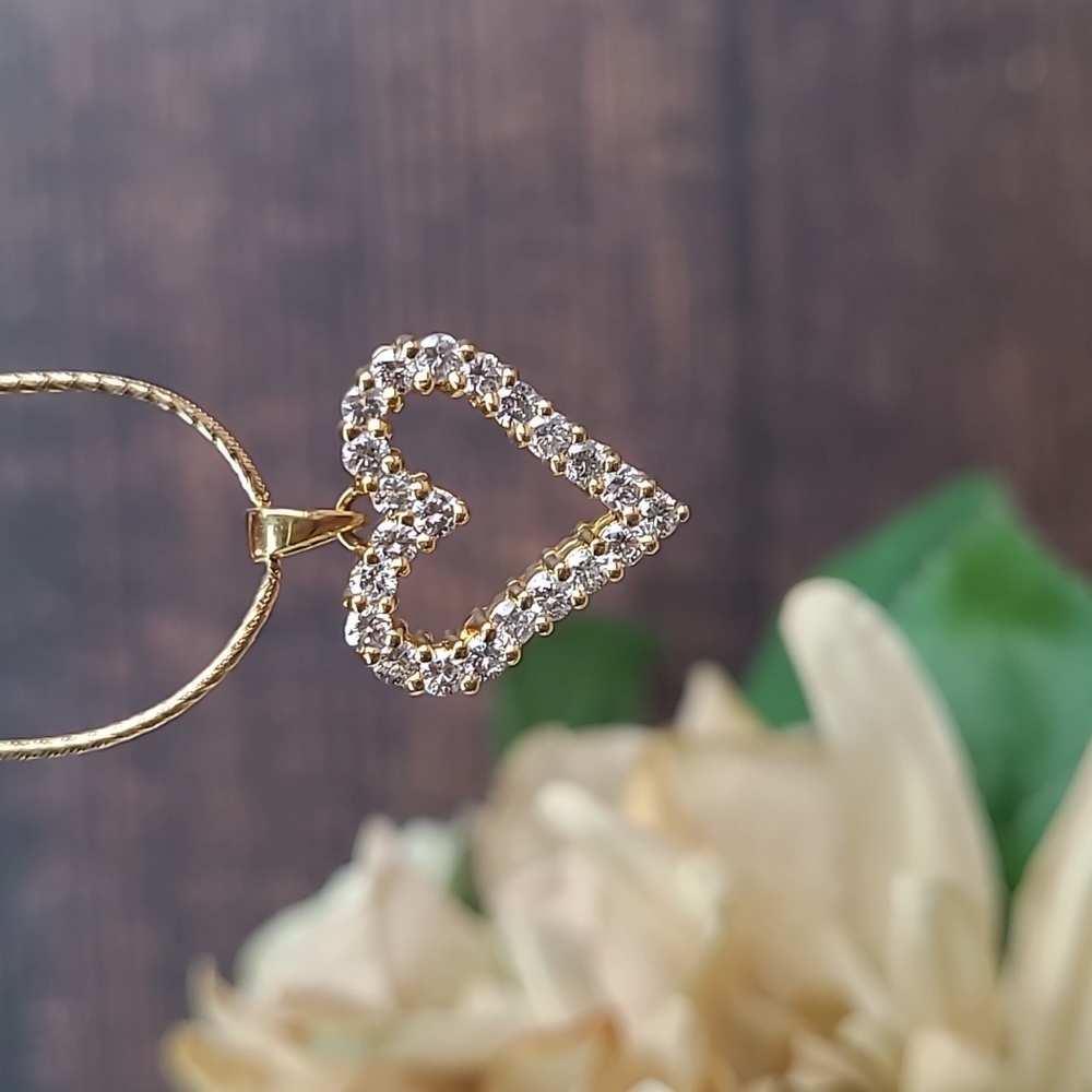 ♡VALENTINES DAY SPECIAL♡ 1CT TDW 18KT YELLOW GOLD HEART PENDANT - Picture 1 of 12